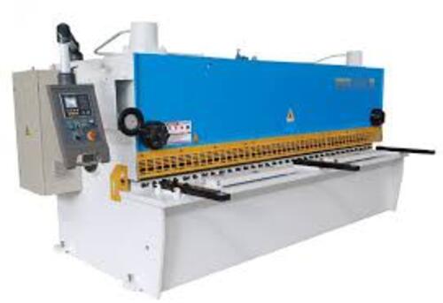 Máy cắt thép tấm thủy lực NC